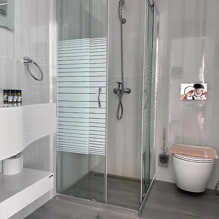 Cosmos Apart-hotel 4*