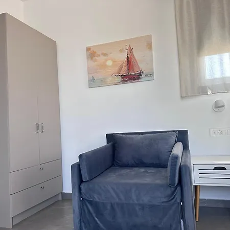 Cosmos Irakleia (Naxos)