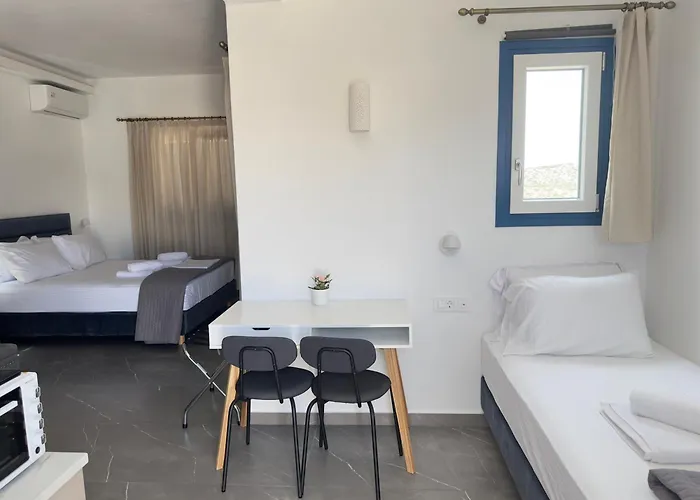 Cosmos Aparthotel 4*