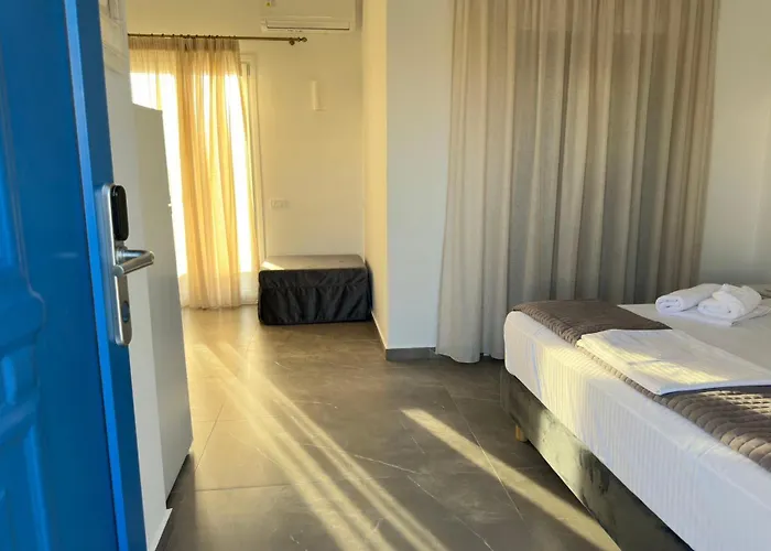 Cosmos Irakleia (Naxos)