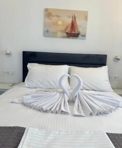 Aparthotel Cosmos 4*