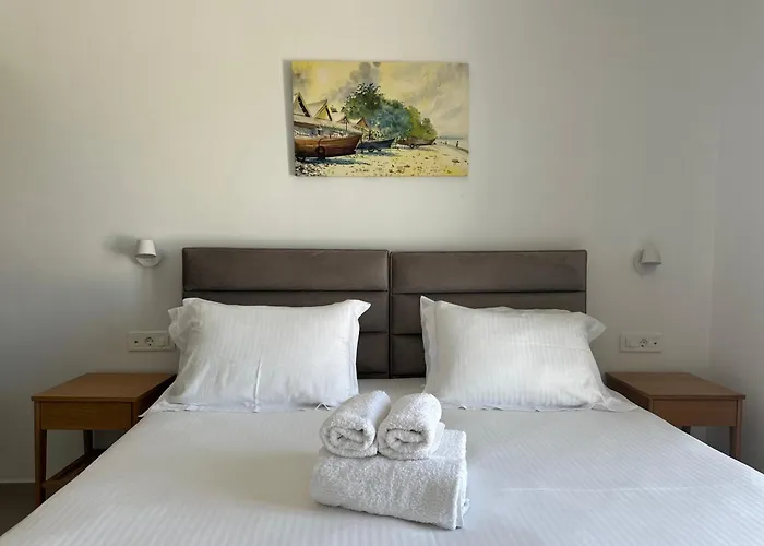 Cosmos Aparthotel 4*