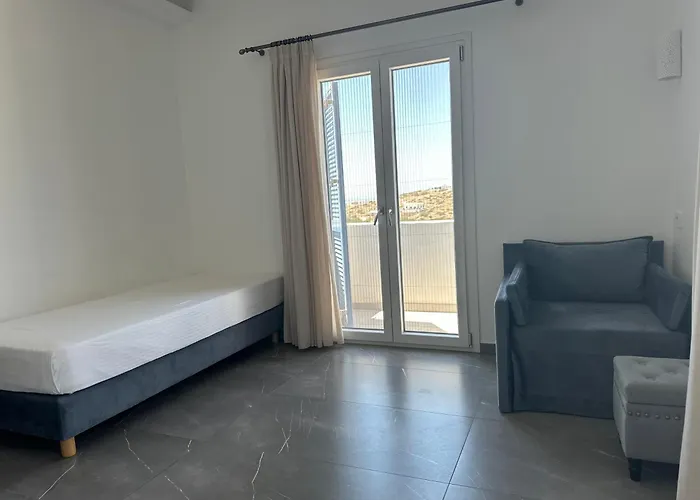 Cosmos Aparthotel 4*